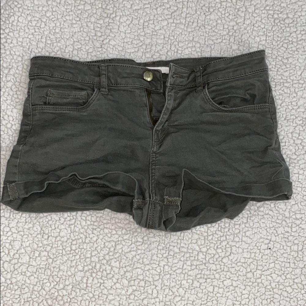H&M Shorts - Size S